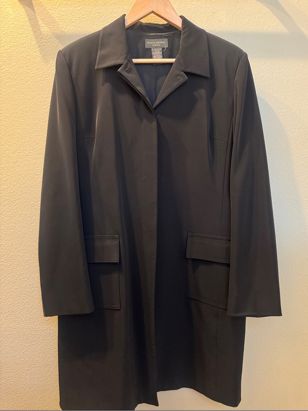 Banana Republic Black Single-Breasted Trench Coat